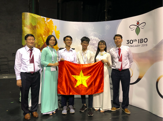 Cả 4 thí sinh Việt Nam đều đoạt giải tại Olympic Sinh học quốc tế 2019 - Ảnh 1. Cả 4 thí sinh Việt Nam đều đoạt giải tại Olympic Sinh học quốc tế 2019 - Ảnh 1.