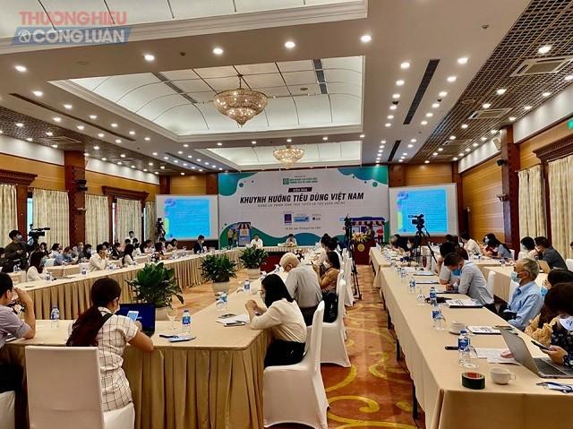 Quang cảnh diễn đàn “Khuynh hướng tiêu dùng Việt Nam: Tương lai thanh toán trực tuyến và tiêu dùng online” Quang cảnh diễn đàn “Khuynh hướng tiêu dùng Việt Nam: Tương lai thanh toán trực tuyến và tiêu dùng online”