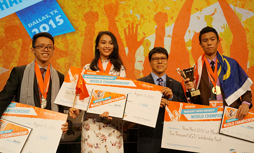 Nữ sinh Ngoại thương giành HCĐ Tin học văn phòng thế giới 2015 - ảnh 1 Hình ảnh Nữ sinh Ngoại thương giành HCĐ Tin học văn phòng thế giới 2015 số 1