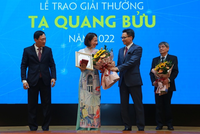 Phó Thủ tướng Vũ Đức Đam dự kỷ niệm Ngày KH&CN Việt Nam - Ảnh 1. Phó Thủ tướng Vũ Đức Đam dự kỷ niệm Ngày KH&CN Việt Nam - Ảnh 1.